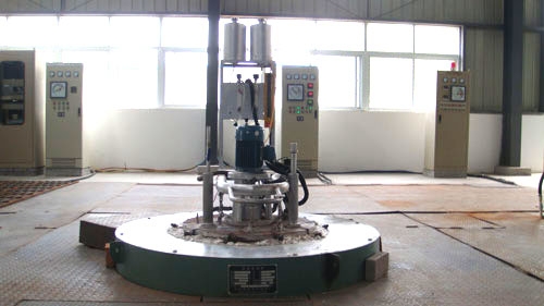 Well type carburizing furnace